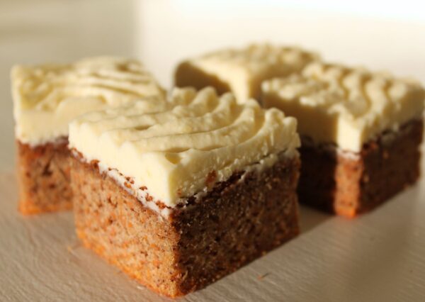 Glutenfri morotskaka